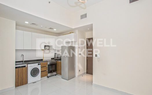 Spacious Layout | Pool View | High ROI