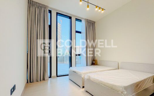 Spacious Layout | Corner Unit | Pool View