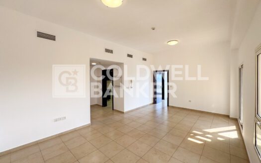 Vacant | Large Layout | Amazing View