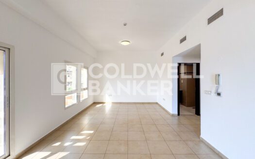 Vacant | Large Layout | Amazing View