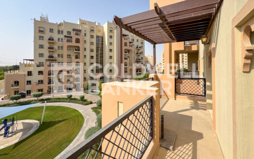 Vacant | Large Layout | Amazing View