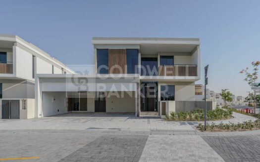 Huge Plot | Swimming Pool | Upgraded