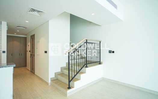 Beautiful 3BR TH | Park Facing | Ready to Move