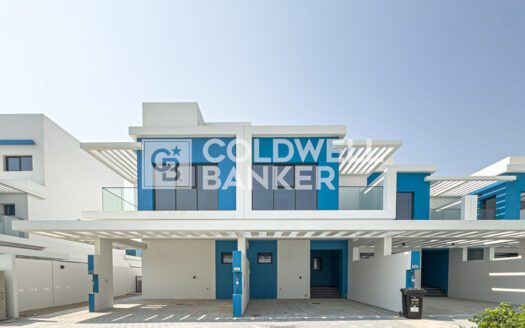 Beautiful 3BR TH | Park Facing | Ready to Move