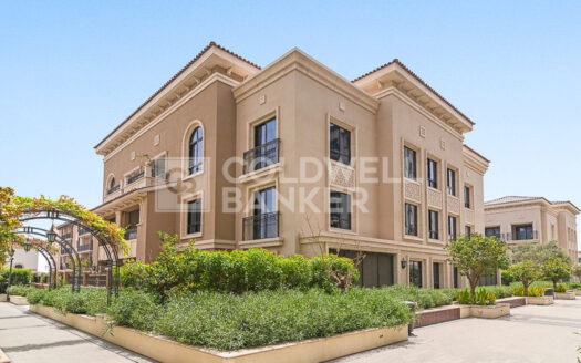 Unit Huge Layout | Unfurnished | Great Location