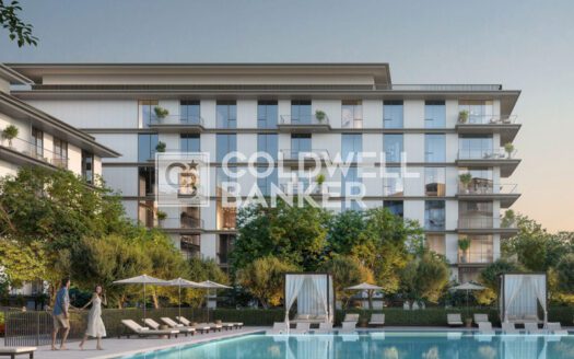 Waterfront Living | Sea View | Best Layout