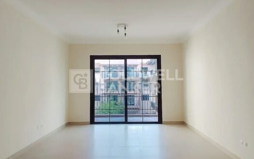Unit Huge Layout | Unfurnished | Great Location