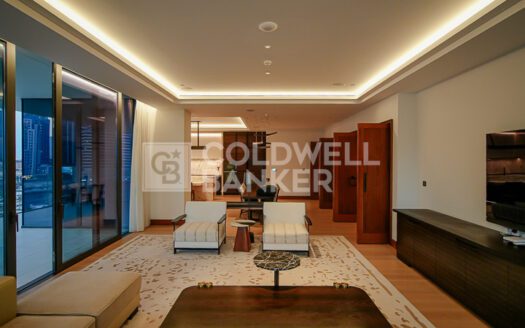 Elite Branded Residence | Skyline And Canal View