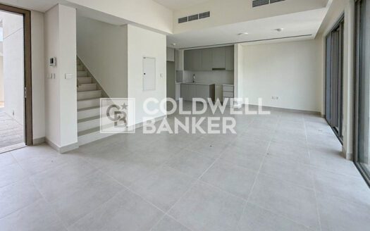 Community Expert | L Shape Kitchen | Close To Park