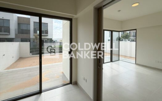 On Park | Large Plot | Near To Entrance