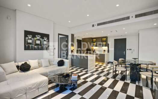 Upgraded | High Floor | Views Of Dubai