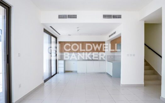 Brand New | Single Row | Private Garden