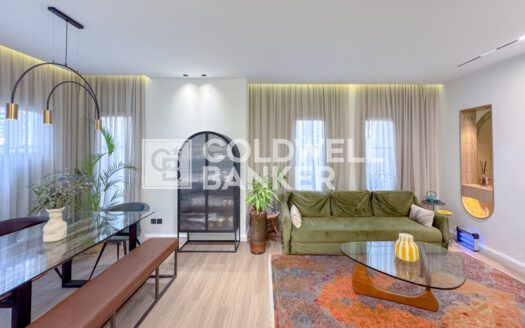 Corner End Unit | Fully Renovated | Single Row