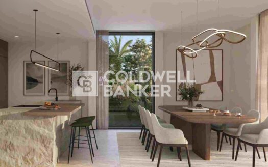 Prime Location | Single Row | Close To School