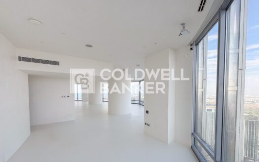 Unique 4 Bedroom | Renovated | Ultra High Floor