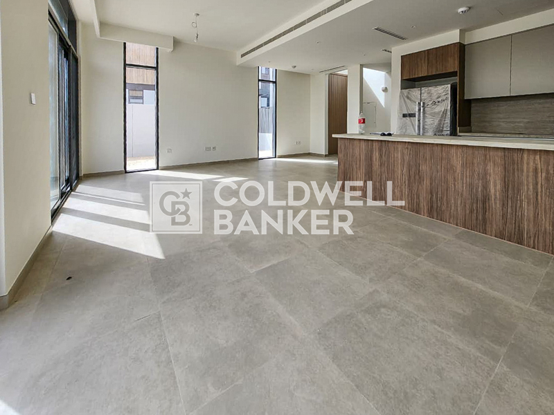 New and Vacant | On the Park | Single Row