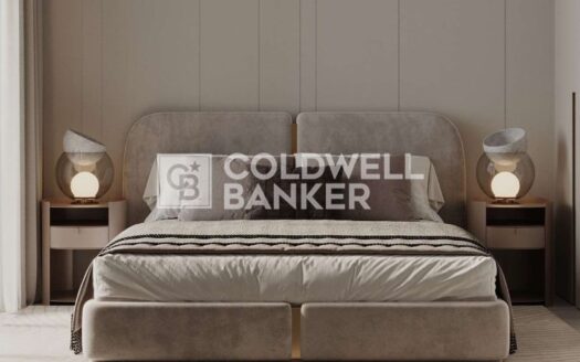 Waterfront Living | Genuine Resale | High Floor