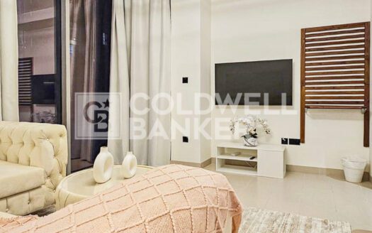 Vacant | Ready To Move | Furnished and Bright