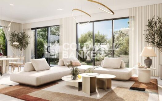 Motivated Seller | On The Golf Course | Large Plot