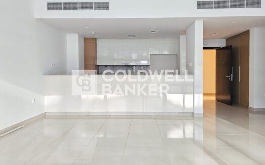 Spacious Unit | Park View | Vacant on Transfer