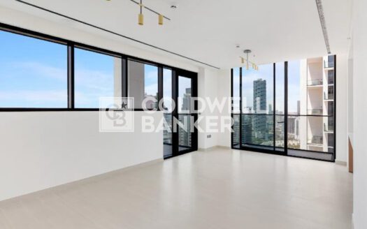 High Floor | Royal Suite | Private pool | Vacant