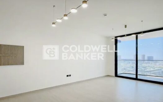 Flexible Cheque | Closed Kitchen | Community View