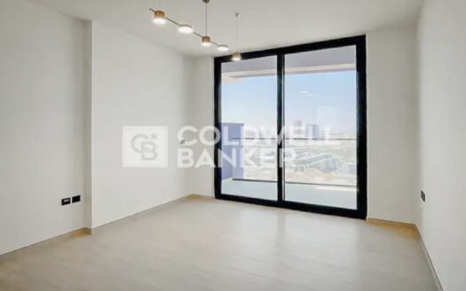 Flexible Cheque | Closed Kitchen | Community View