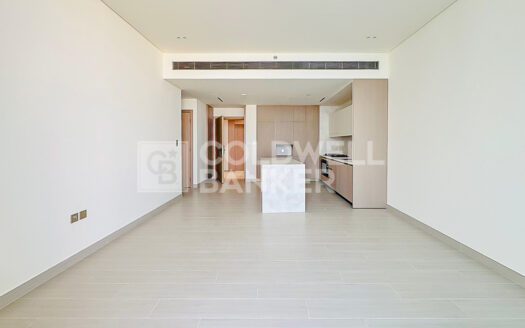 Vacant | Spacious | Pool and Park View