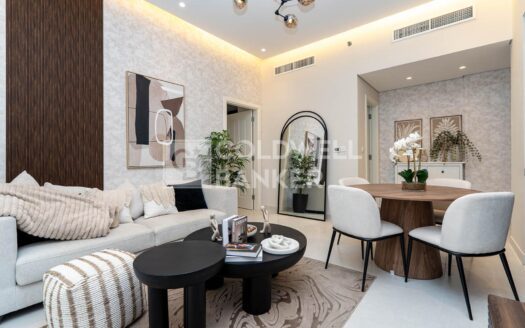 Closed Kitchen Layout | Spacious 1BR | Tenanted