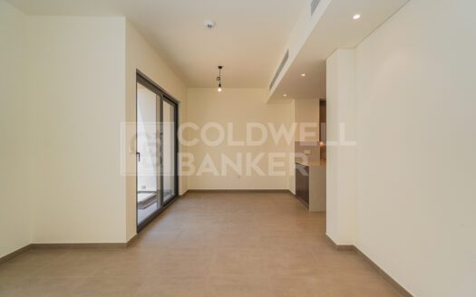 Elan Townhouse | Single Row | Community View