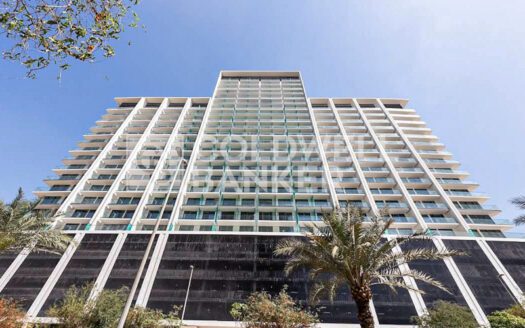 Private Pool | Fitted Kitchen | Corner Unit