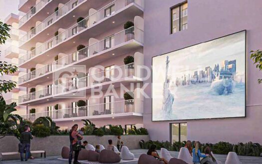 Pool View | Fitted Kitchen | Nature-Inspired