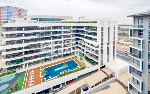 Vacant | Top Floor | Amenities View