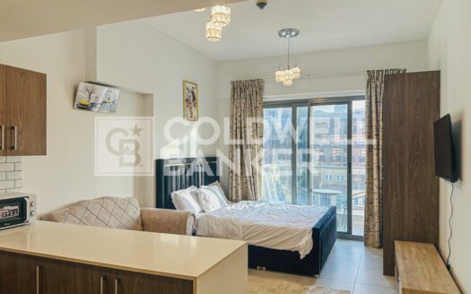 Luxury Furnished | Vacant | Near Circle Mall