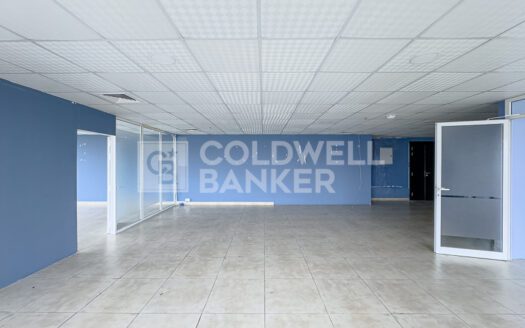 Ready To Move In | Top Floor | Business Hub Area