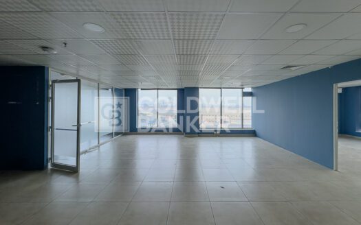 Ready To Move In | Top Floor | Business Hub Area