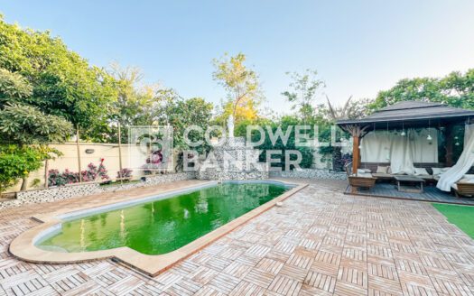 Vacant Now | Large Villa | Pool + Jacuzzi + Sauna