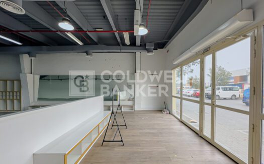 Ready to Use | Commercial Warehouse | Business Hub