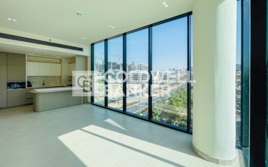 Unfurnished Fitted Kitchen | Modern Living