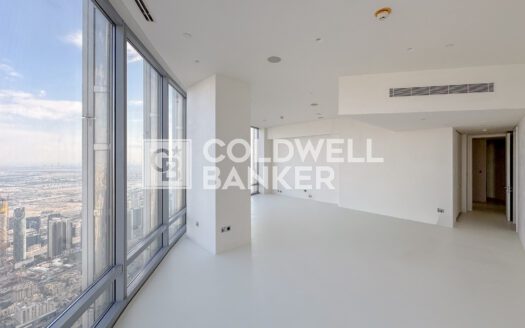 Unique 4 Bedroom | Renovated | Ultra High Floor