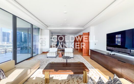 Elite Branded Residence | Skyline and Canal View