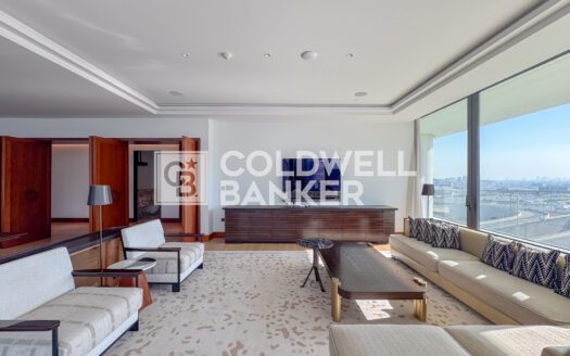 Elite Branded Residence | Skyline and Canal View