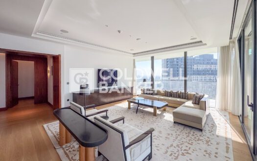 Elite Branded Residence | Skyline and Canal View