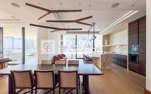Elite Branded Residence | Skyline and Canal View