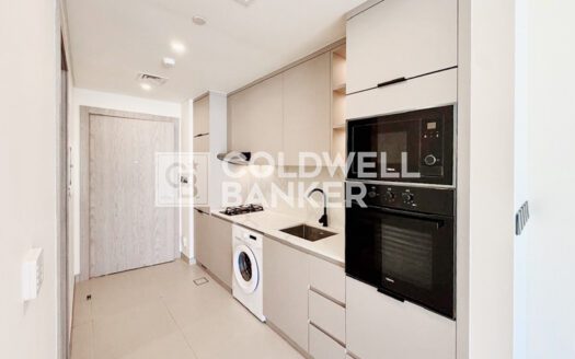 Best Deal | Fitted Kitchen | Spacious Unit