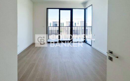 Corner Unit | Close to Amenities | Big Plot