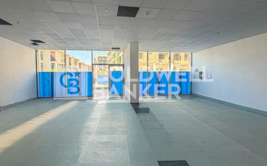 Spacious Showroom | Vacant | Ideal for Business
