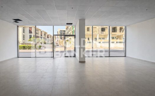 Spacious Showroom | Vacant | Ideal for Business