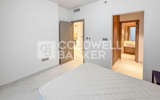 Furnished | Vacant | Lagoon and Skyline View