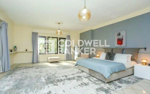 Price Reduce | Vacant | English Style